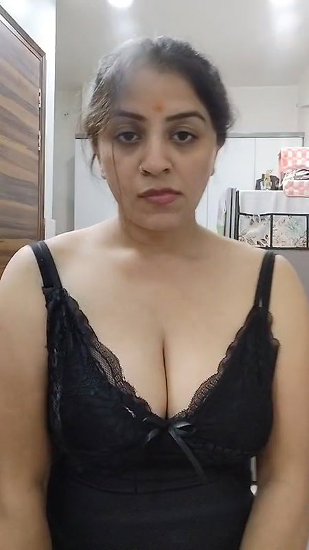 Desi Insta Milf Vandana Pathak Hot Instagram Live 102