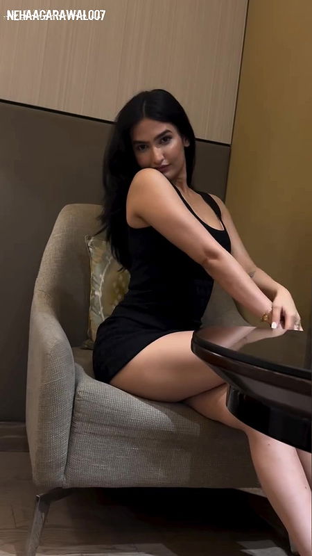 SASSY POONAM WILD SEXY CHICK LOOKS TEMPTING HQ VIDEO2