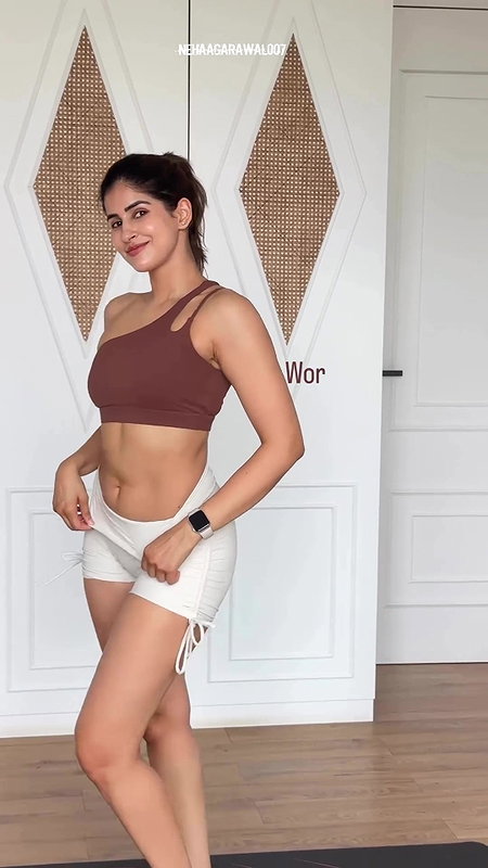 SAKSHI MALIK HOT DIVA SEXY WORKOUT VIDEO LOOKS HQ VIDEO2