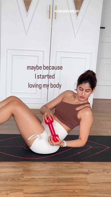 SAKSHI MALIK HOT DIVA SEXY WORKOUT VIDEO LOOKS HQ VIDEO2