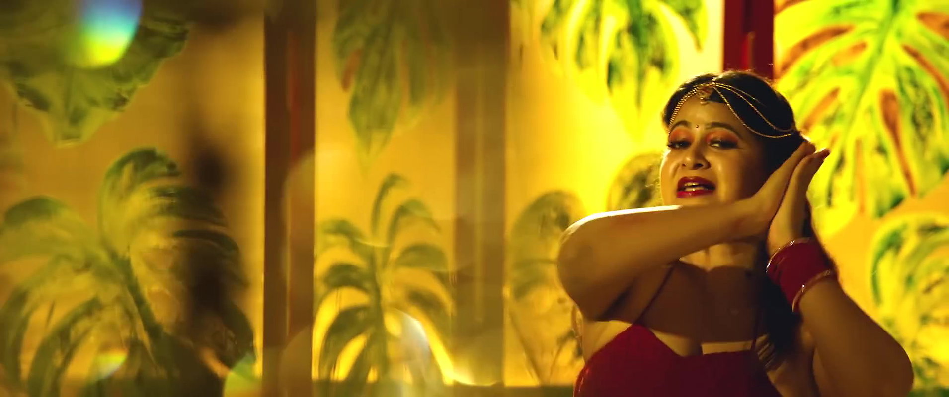 Hello Folksu Vanakkamunga Item Song- Kutram Thavir2