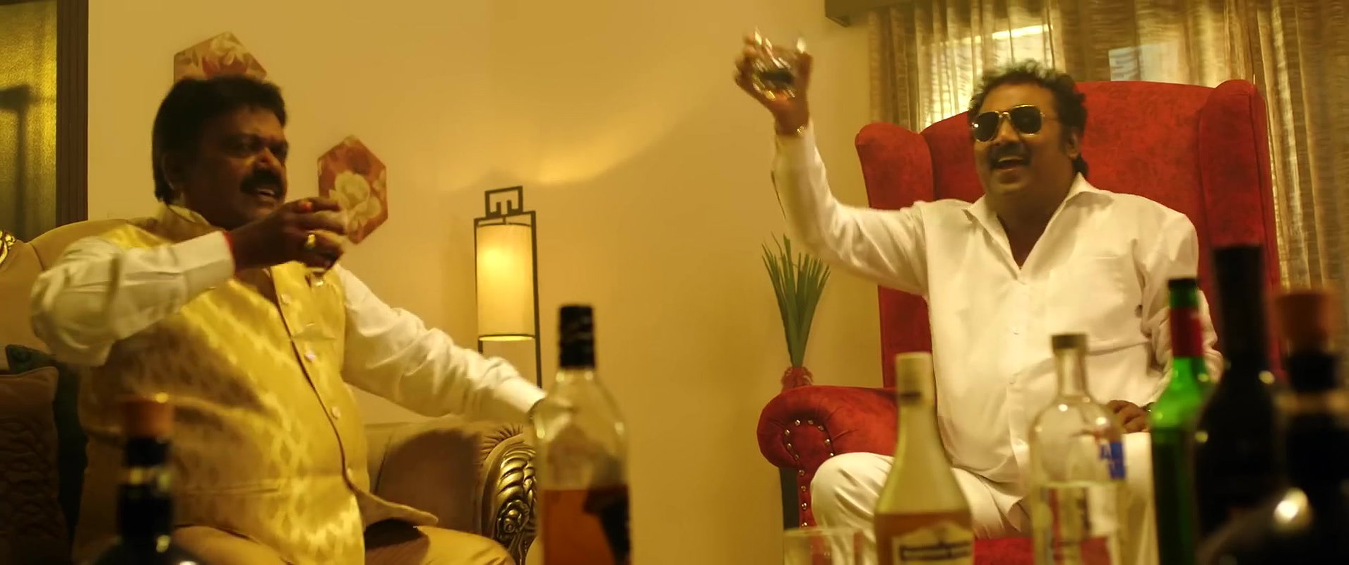Hello Folksu Vanakkamunga Item Song- Kutram Thavir2