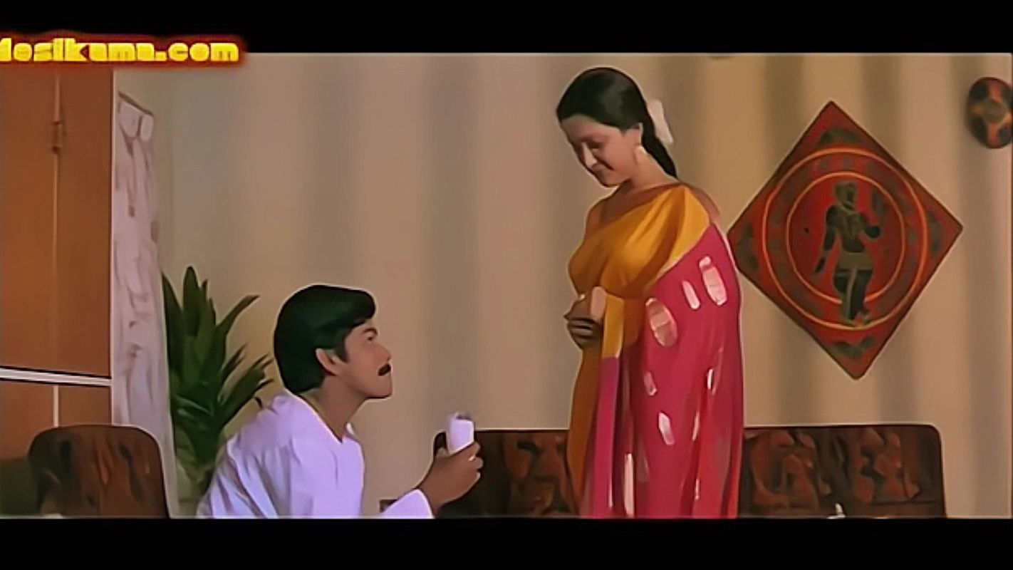 Mallu Maria Erotic Navel Sucking First Night Huge boobs cleavage-4K2