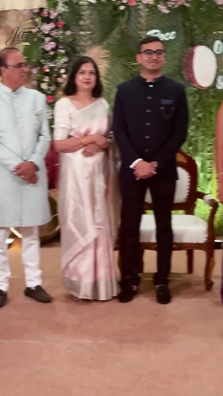 Beautiful Tulu lady sexy open deep navel in purple saree2