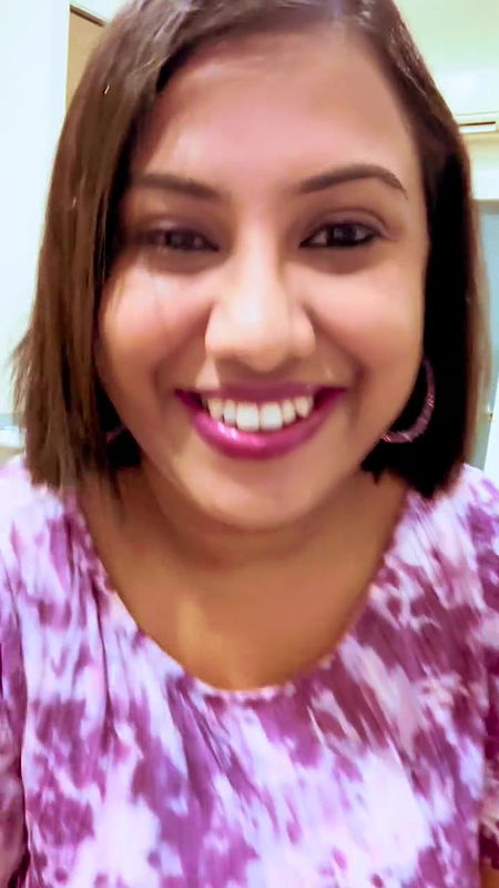 busty desi aunty nipple visible in purple bra2