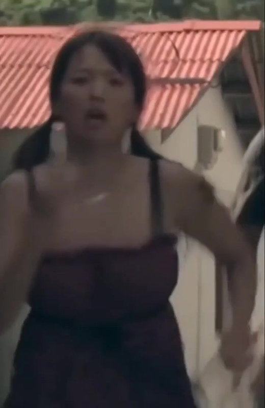 Chun Woo-hee in Mother riding scene2
