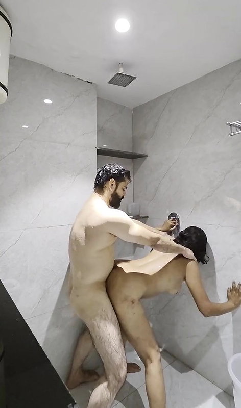 Desi Babe In Shower Wid BF Sucking Dick n Fucked2