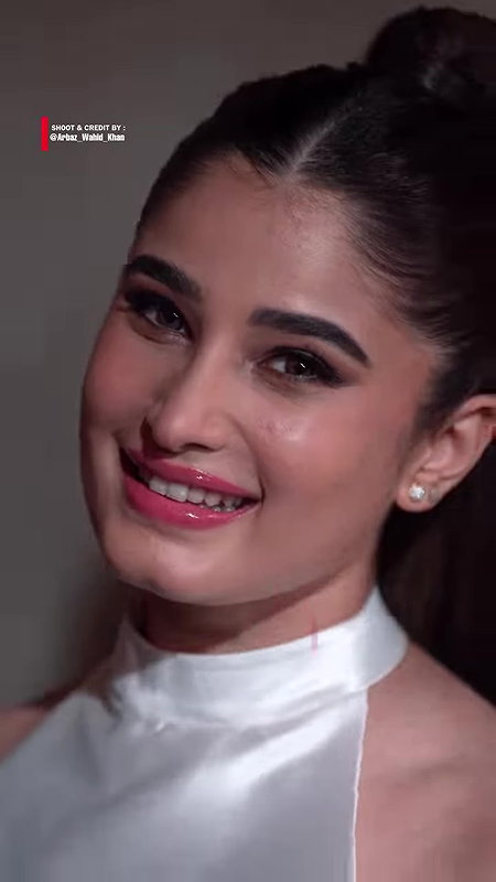 GORGEOUS RASHA THADANI SEXY LOOKS FOR ALDO EVENT4