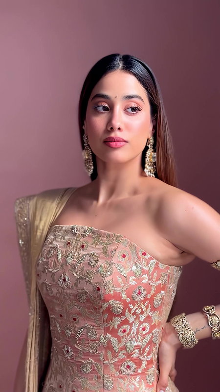 JHANVI KAPOOR CUTE IN DESI LOOKS OFF SHOULDER DRESS HQ VIDEO2