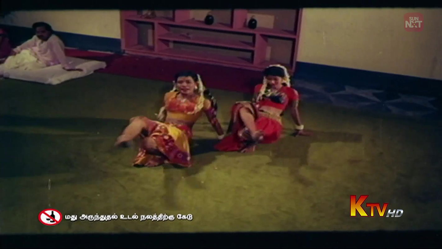 Pudhusa Padikkiren Pattu – Song Actresses KTV HD WebDL2