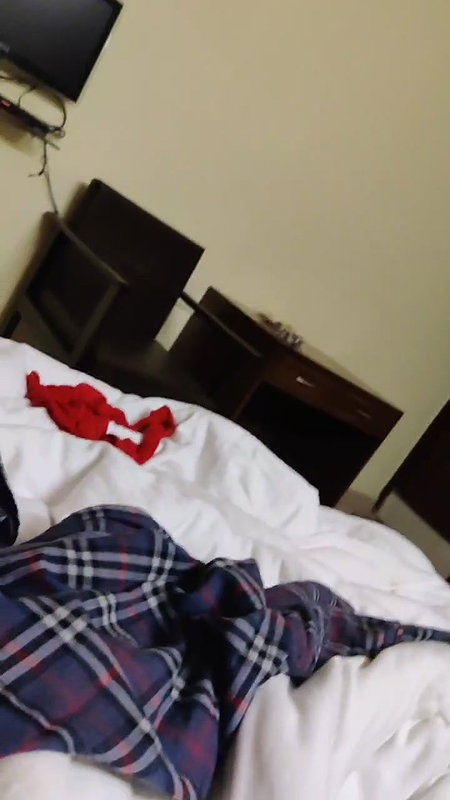 Sexy Chubby Girlfriend Giving Blowjob And Putting Condom On Dick3