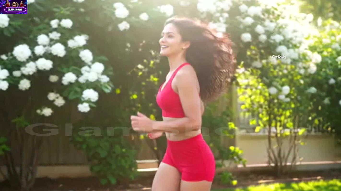 Very Beautiful Girls Outdoor Workout – GlamShows 2