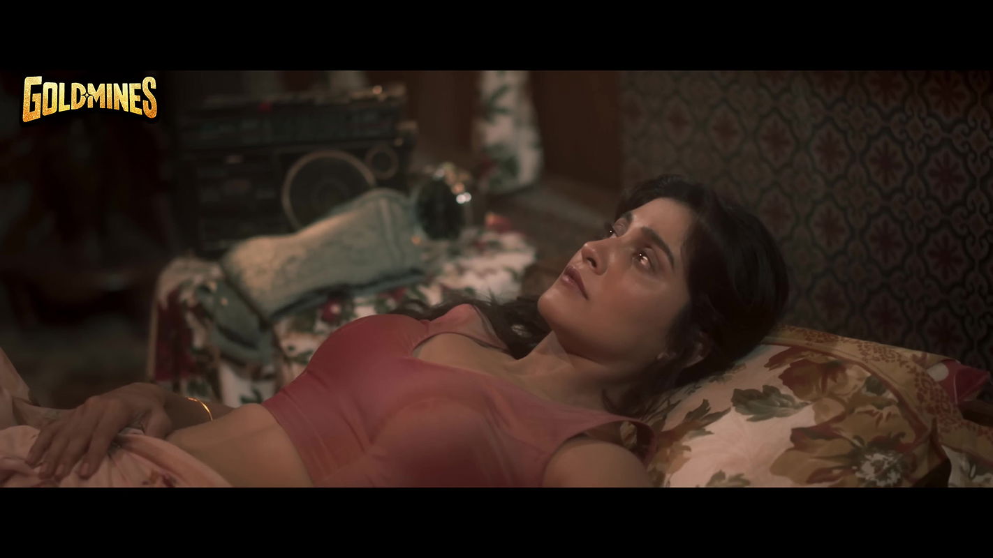 Regina Cassandra Saree Open Prostitute Bed Romance Hot Sensual Scenes 4K – Flashback 2