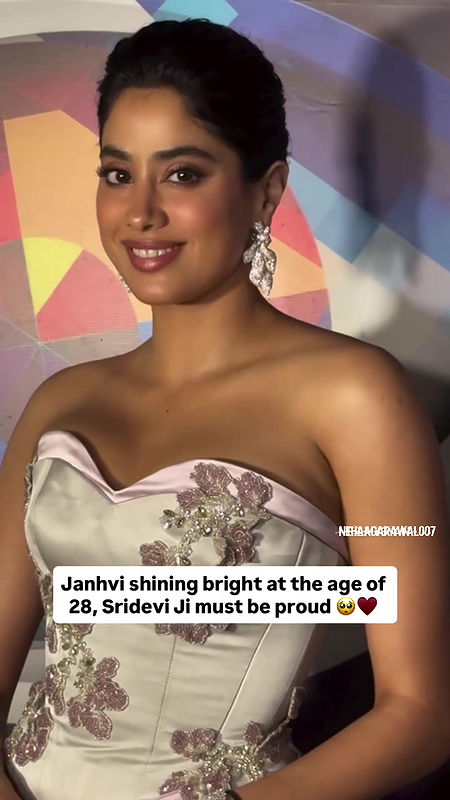 HOTNESS JHANVI KAPOOR IRRESISTIBLE CUMWORTHY DEEP POPPING CLEAVAGE EXPOSE HQ VIDEOS 4