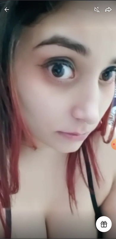 Hot Tango Girl Sherni Reveals Her Mangoes Live Show 2