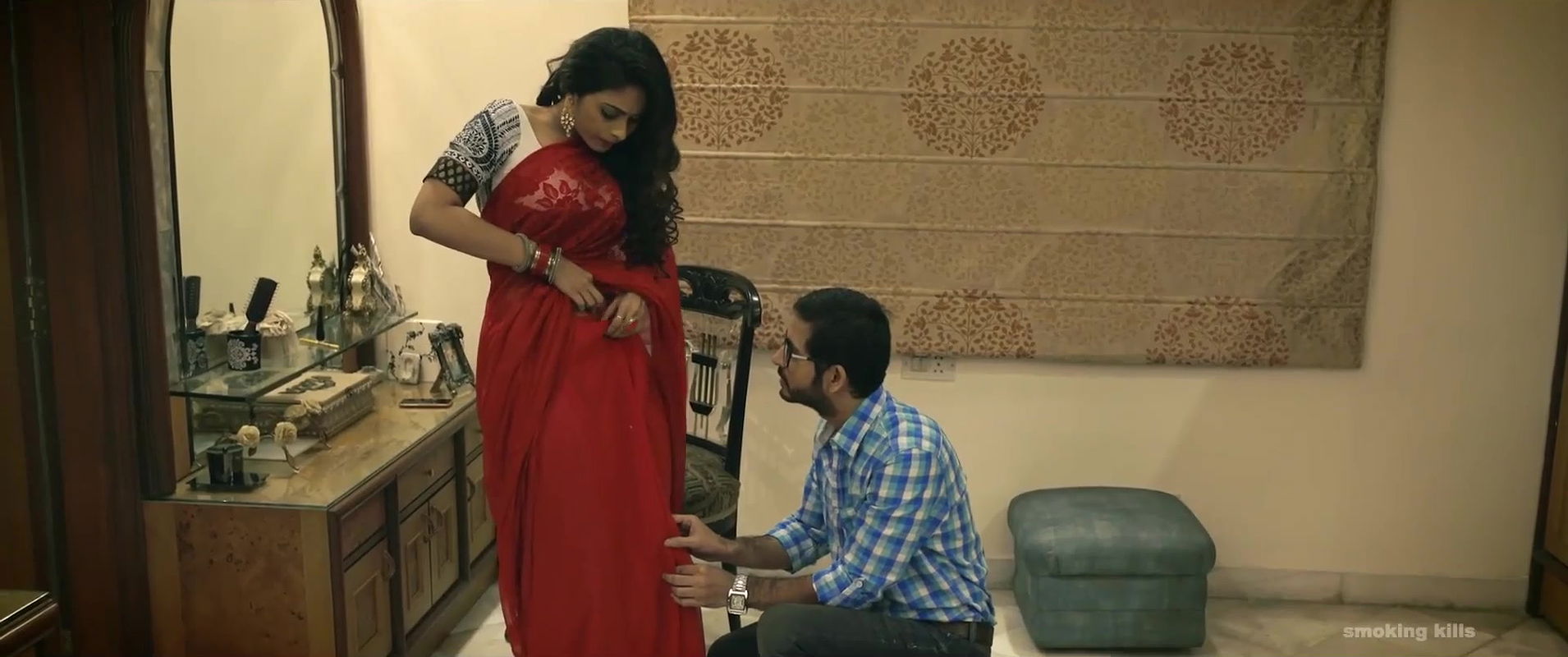 Satarupa Pyne kissing and sexy scene – Meher Aali (2017) 2