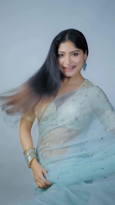 Beautiful cute girl milky white cleavage in blouse saree hot 2