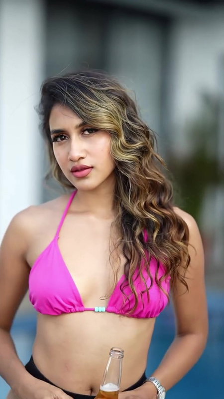 vishika bikini  2