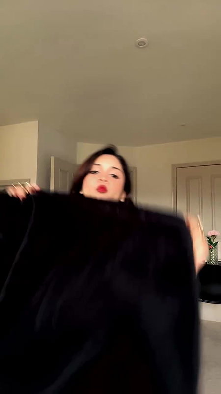 desi nri girl huge breats and cleavge in black costume  2