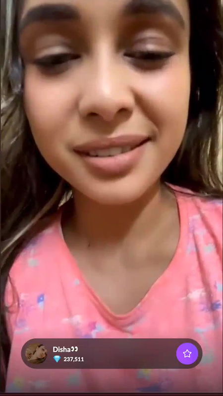 Disha Gives a Quick Glimpse of Her Boobs on 121 Live  2