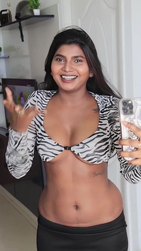 STEPHINA RAVISHING MALLU BABE TEMPTING MIDRIFF AND EXOTIC TEASE  2