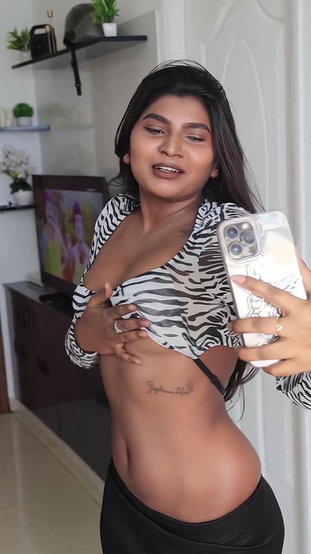 STEPHINA RAVISHING MALLU BABE TEMPTING MIDRIFF AND EXOTIC TEASE  2