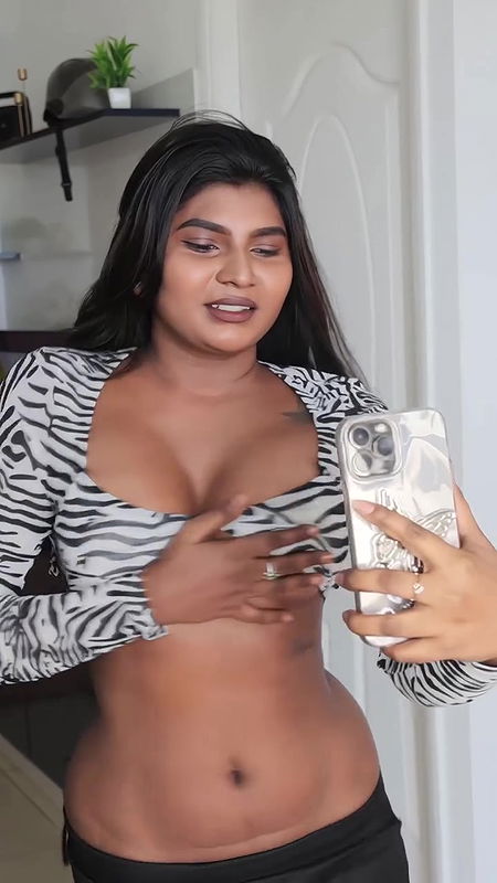 STEPHINA RAVISHING MALLU BABE TEMPTING MIDRIFF AND EXOTIC TEASE  2