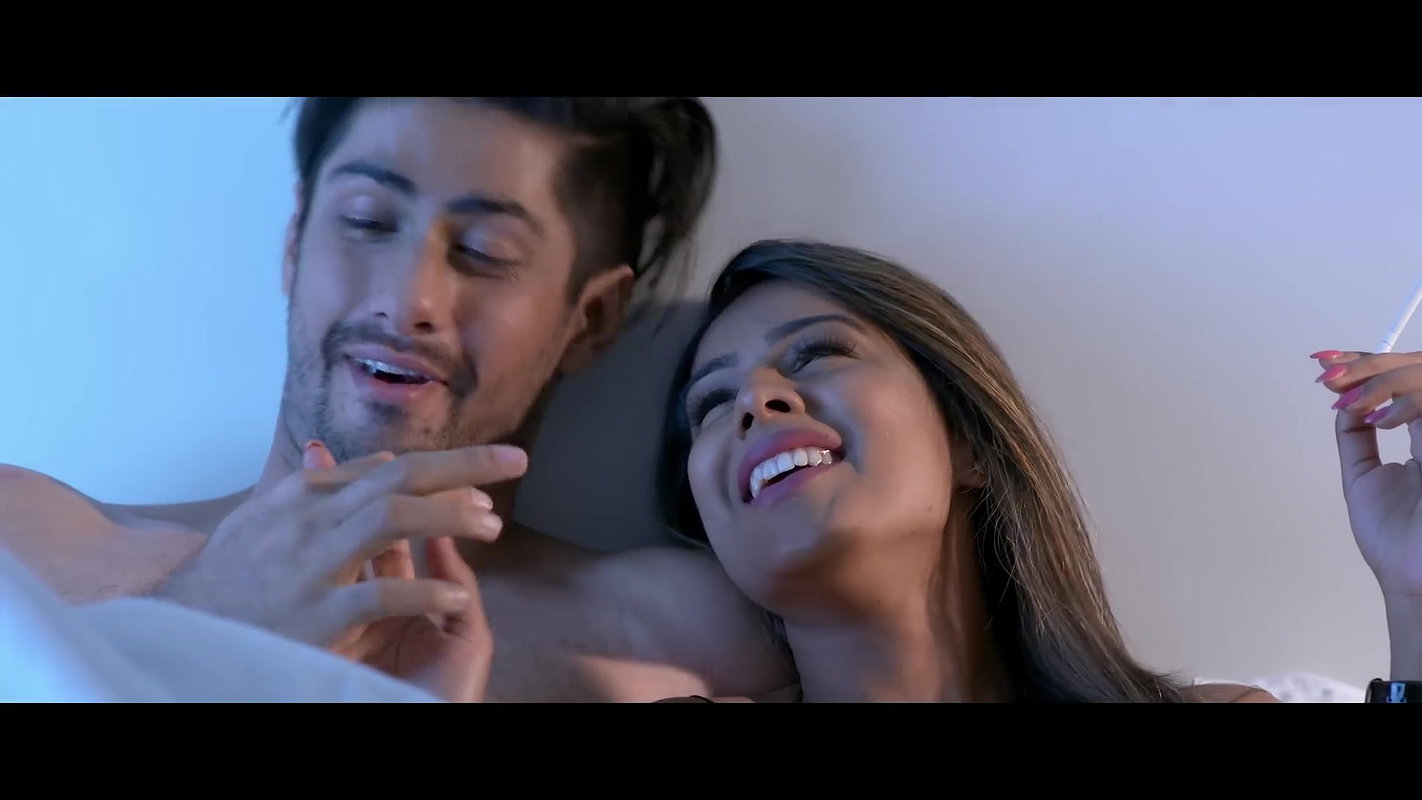 Hot nia sharma multiple smooching sensual romantic song  2