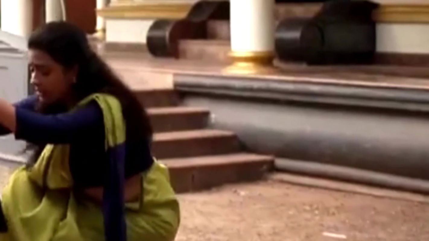 Mersheena Neenu Rare Big Navel Slips in green Saree  2