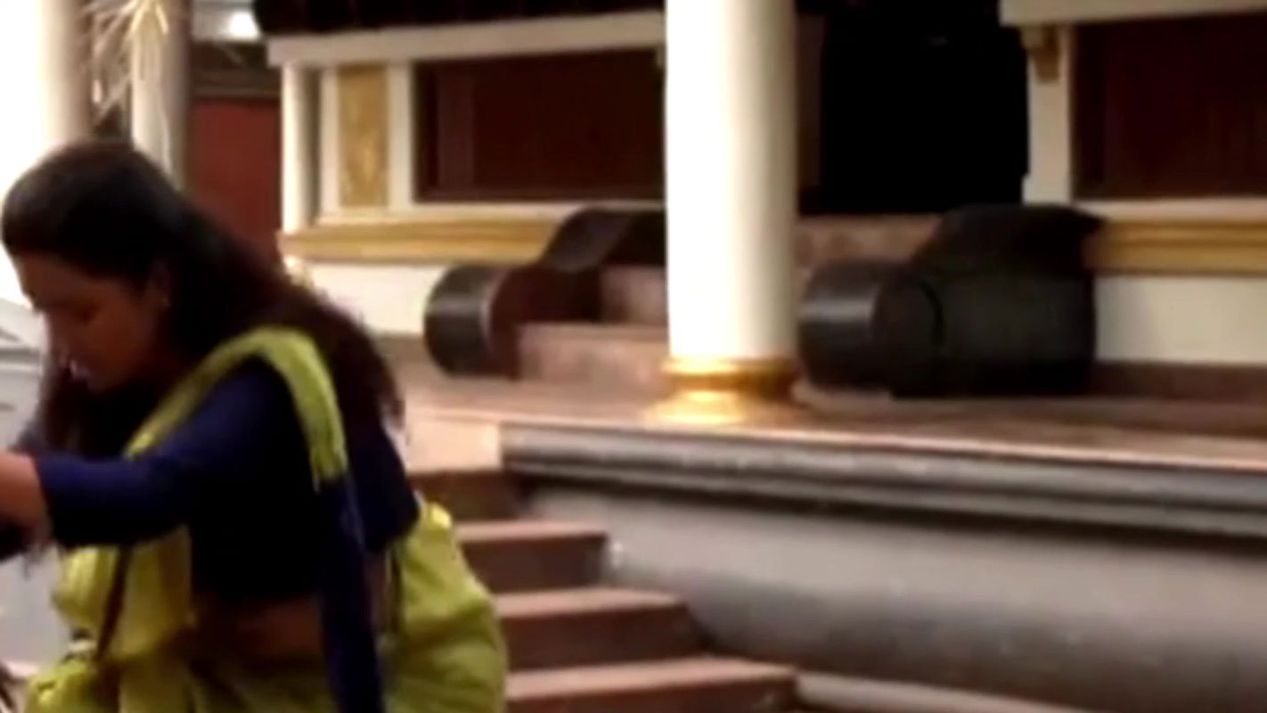 Mersheena Neenu Rare Big Navel Slips in green Saree  2