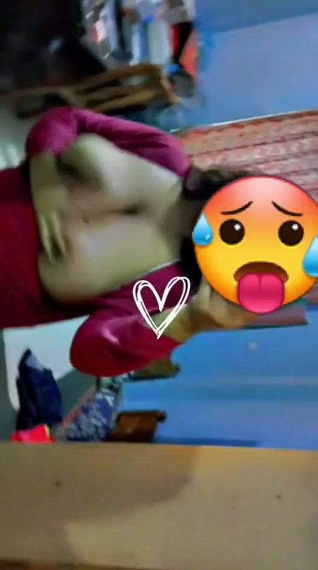 Beautiful Chubby Girlfriend Showing Nude Sucking Boobs 14 Videos Update  11