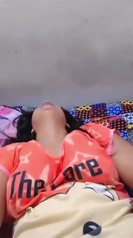 MILF Avantika VIP Live Show Masturbating Pussy  2
