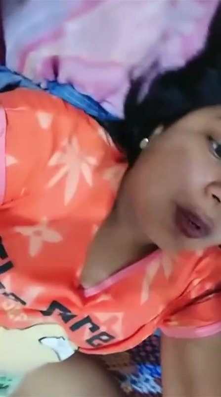 MILF Avantika VIP Live Show Masturbating Pussy  2