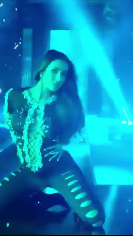 TOO WILD AND STUNNING BOLD MILF MALAIKA ARORA CURVY SHOOT HQ VIDEO  2