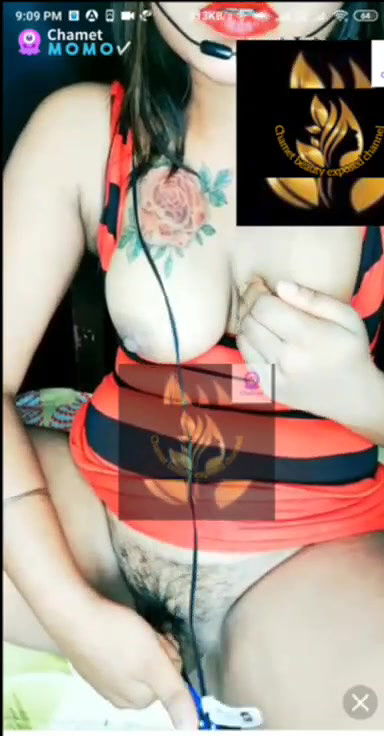 momo Chamet collection