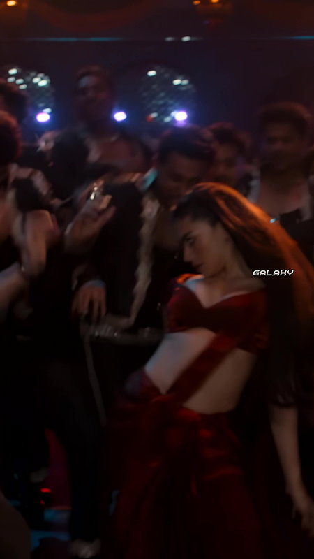 RASHMIKA CAPTIVATING HOT RAUNCHY LOOKS TEASE HQ VIDEO2
