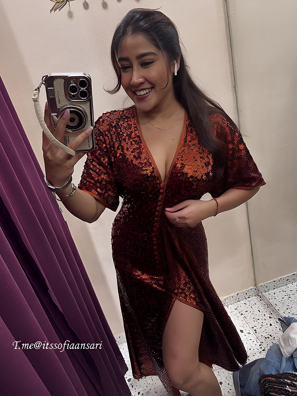 SOFIA ANSARI MOUTHWATERING BABE STRIP NAKED AI EDIT VIDEO2