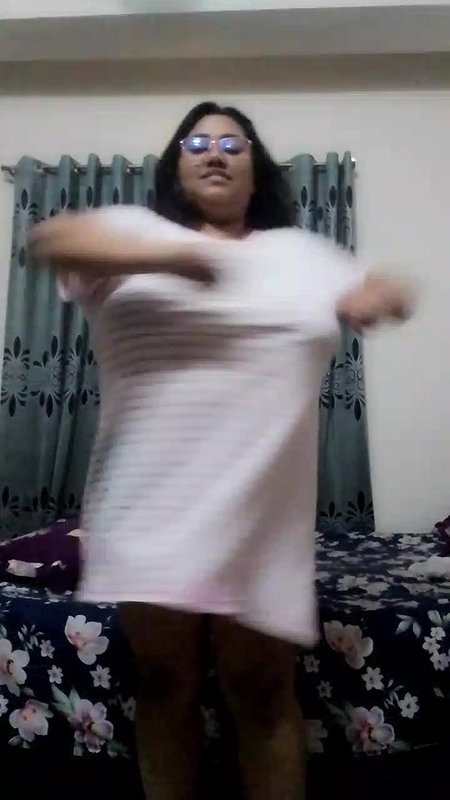 Beautiful Chubby Girlfriend Showing Nude Sucking Boobs 14 Videos Update2