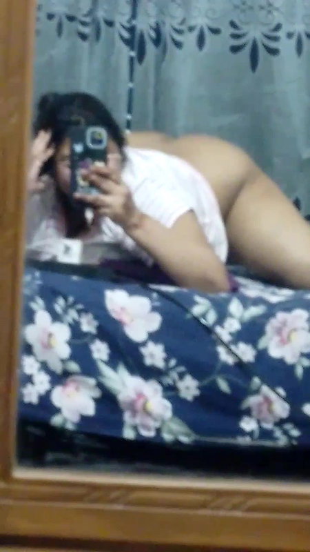 Beautiful Chubby Girlfriend Showing Nude Sucking Boobs 14 Videos Update9