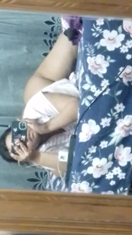 Beautiful Chubby Girlfriend Showing Nude Sucking Boobs 14 Videos Update9