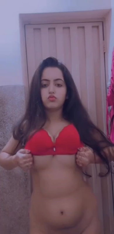Hottest girlfriend tease with her big round boobs2