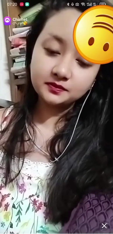 Chubby Bangla Babe Churel Boobs Out on Chamet Live2