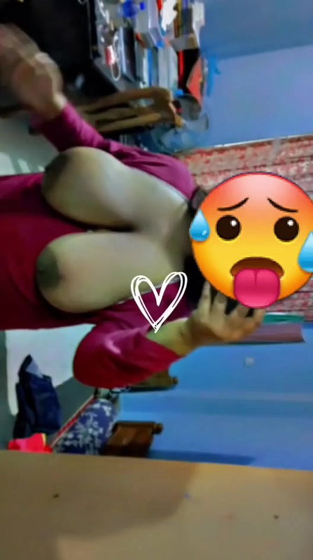 Beautiful Chubby Girlfriend Showing Nude Sucking Boobs 14 Videos Update11