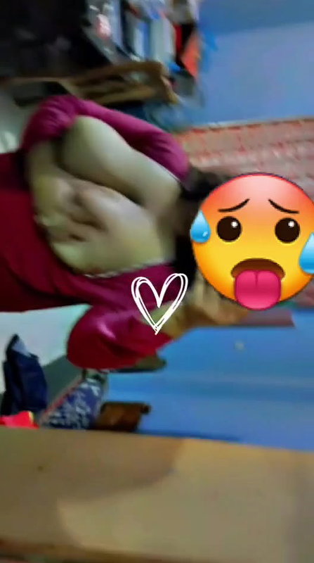 Beautiful Chubby Girlfriend Showing Nude Sucking Boobs 14 Videos Update11