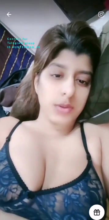 Paki Babe Tango Live Wid Face2