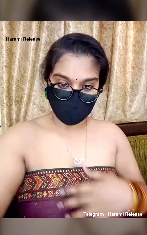 Jaasmine strip her dress