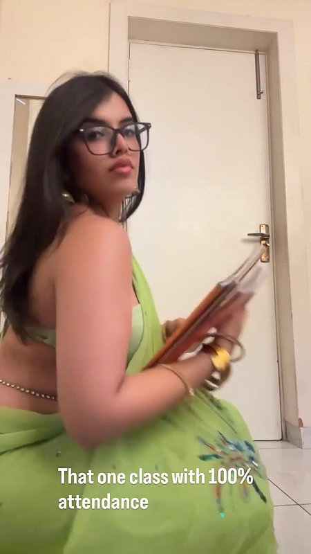 SAMRIDHII CURVY DAMN FAPWORTHY BABE WE ALL DESIRE UUFFF
