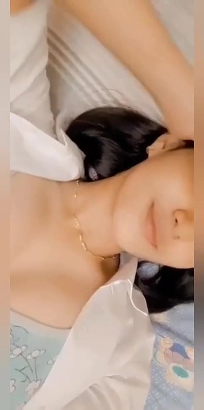 Hot sexy babe showing her boobs