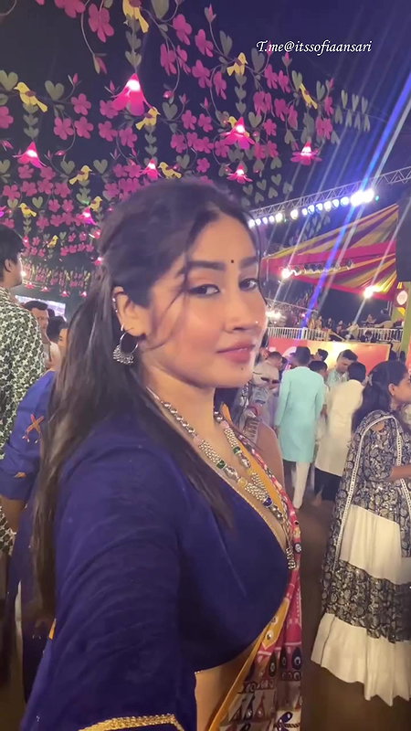 NAUGHTY TEMPTRESS SOFIA ANSARI SEDUCTIVE BACKLESS AT GARBA NIGHTS HQ VIDEO 2
