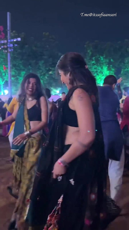 NAUGHTY TEMPTRESS SOFIA ANSARI SEDUCTIVE BACKLESS AT GARBA NIGHTS HQ VIDEO 2